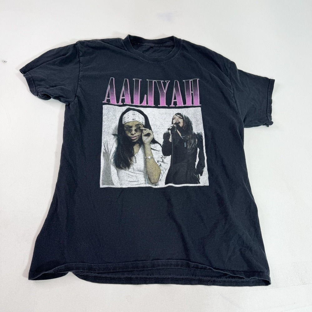 Aaliyah Shirt Mens Small Black Graphic Tee T-Shirt R&B Singer Hip Hop Music